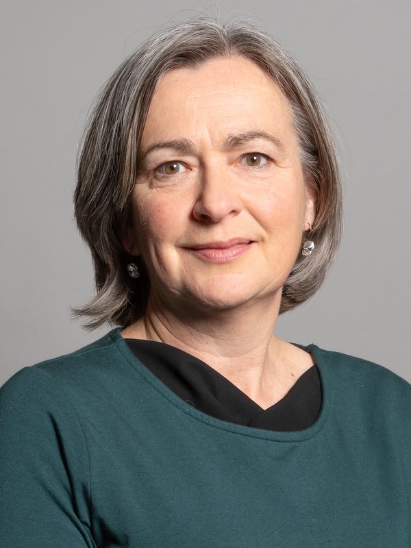 Portrait of Liz Roberts