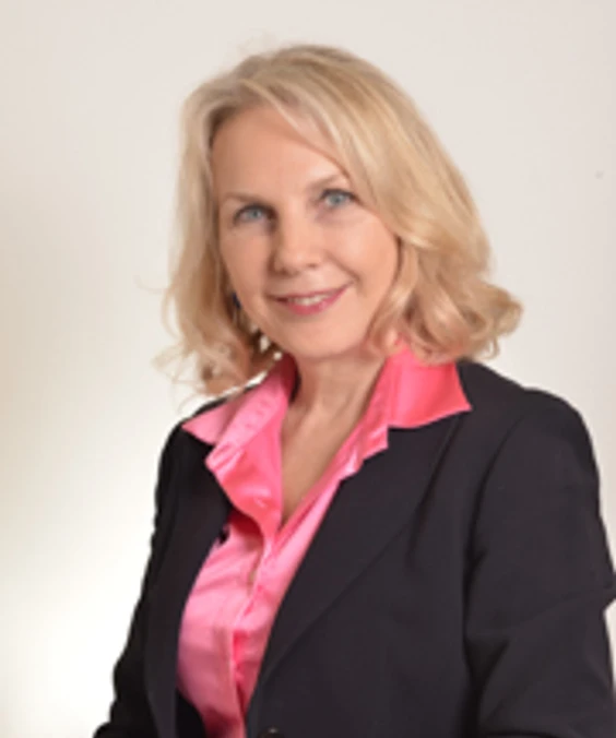 Portrait of Julia Unterberger