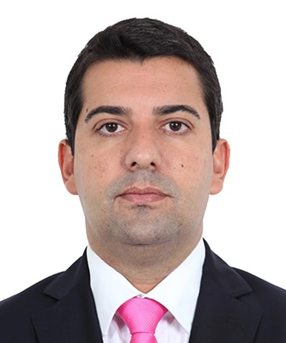 Portrait of Marcelo Queiroz